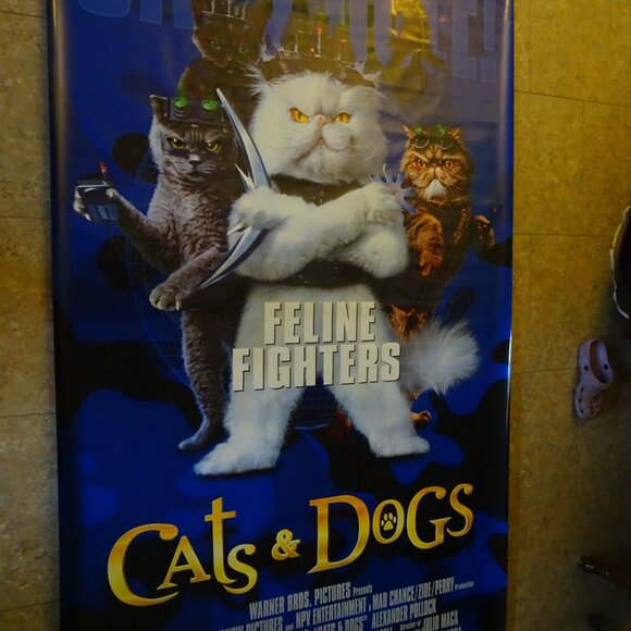 CATS & DOGS - MOVIE BANNER - Picture 6 of 12